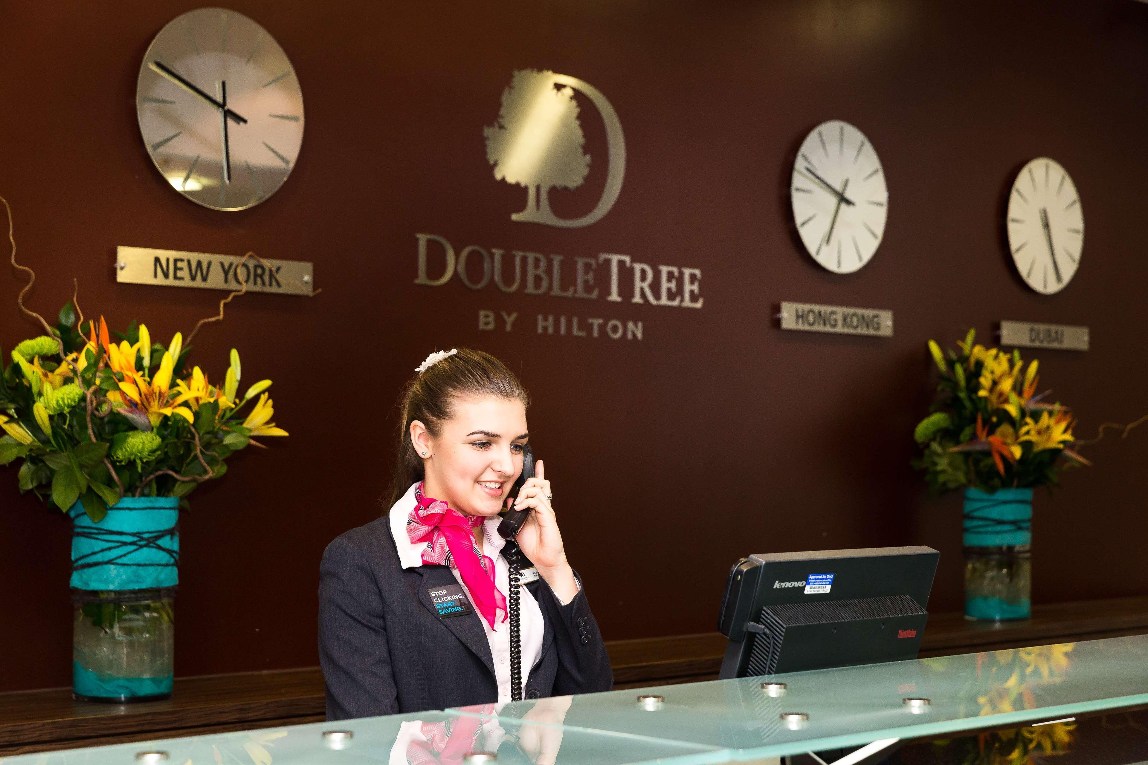 Doubletree By Hilton Milton Keynes Hotel Buitenkant foto